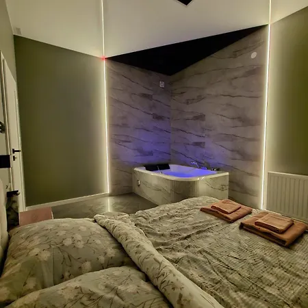 Centrum Jacuzzi Prywatny Parking Klimatyzacja 1 * رادوم